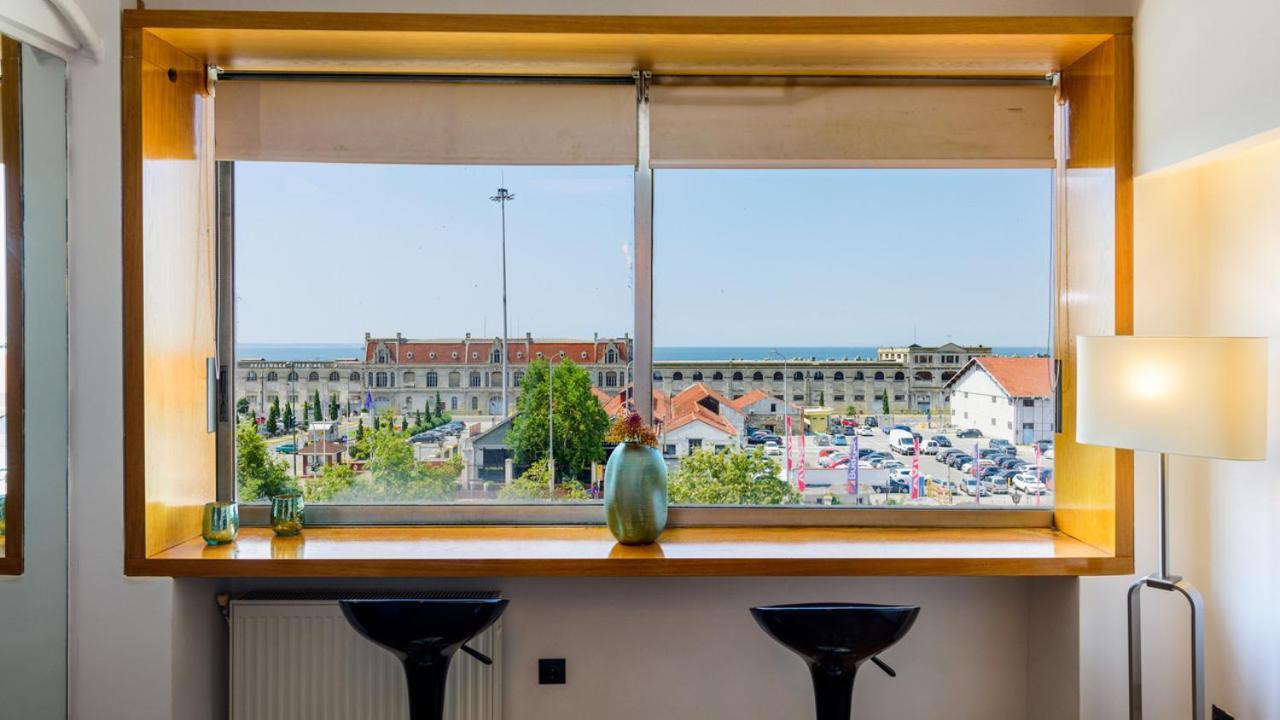 Limani'S Sea View Suite Thessaloníki Exteriör bild